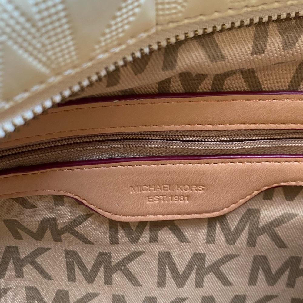 Michael Kors White Patent Tote with Brown Gold  Handles - Picture 5 of 7
